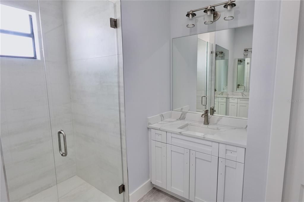 En Venta: $419,999 (3 camas, 2 baños, 1854 Pies cuadrados)