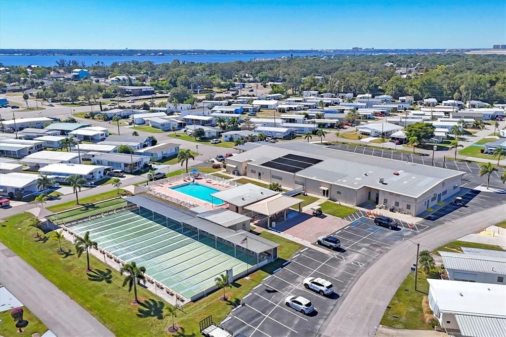 For Sale: $180,000 (2 beds, 2 baths, 1056 Square Feet)