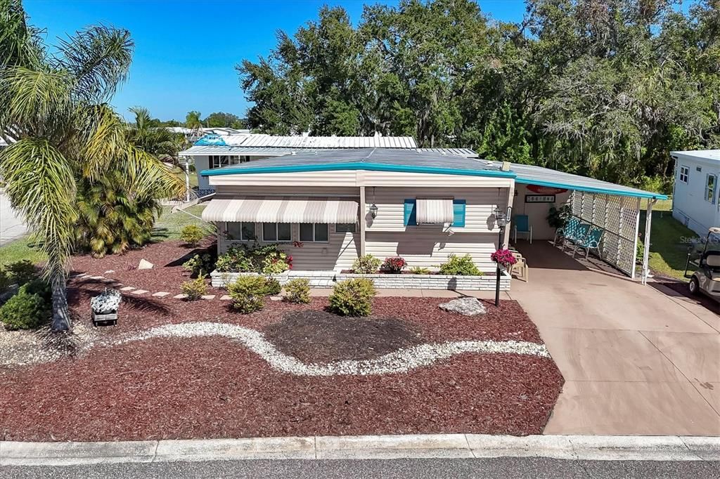 For Sale: $180,000 (2 beds, 2 baths, 1056 Square Feet)