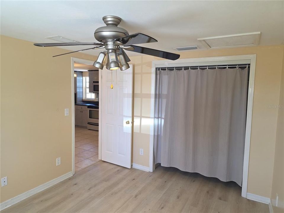 待售: $224,900 (3 贝兹, 1 浴室, 1140 平方英尺)