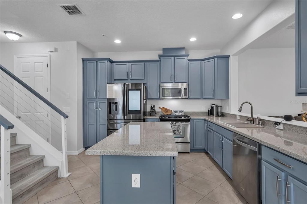 Active With Contract: $370,000 (3 beds, 2 baths, 1742 Square Feet)