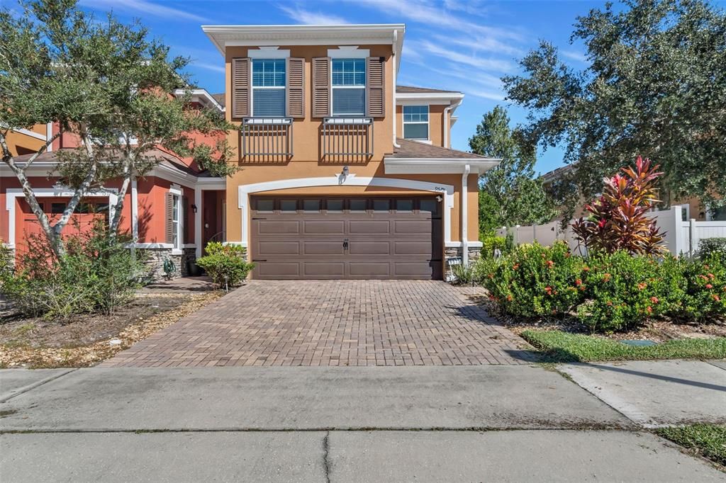 Active With Contract: $370,000 (3 beds, 2 baths, 1742 Square Feet)