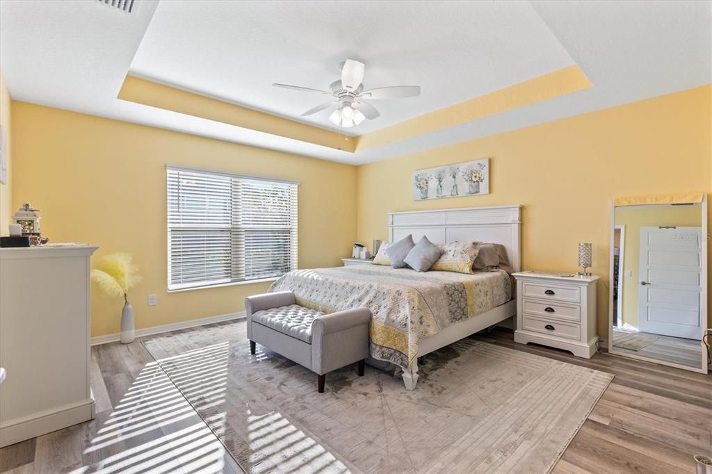 For Sale: $499,000 (4 beds, 2 baths, 2012 Square Feet)