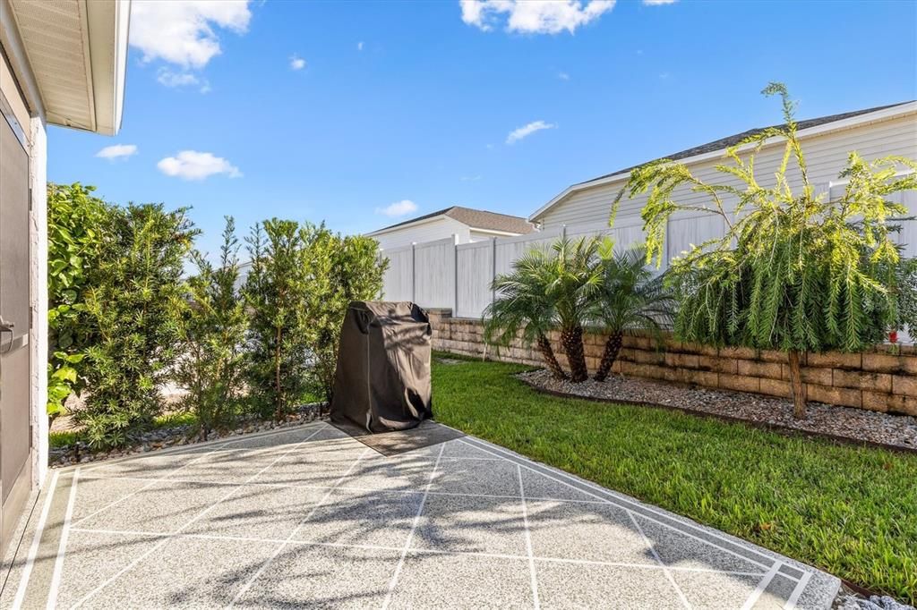 For Sale: $499,000 (4 beds, 2 baths, 2012 Square Feet)