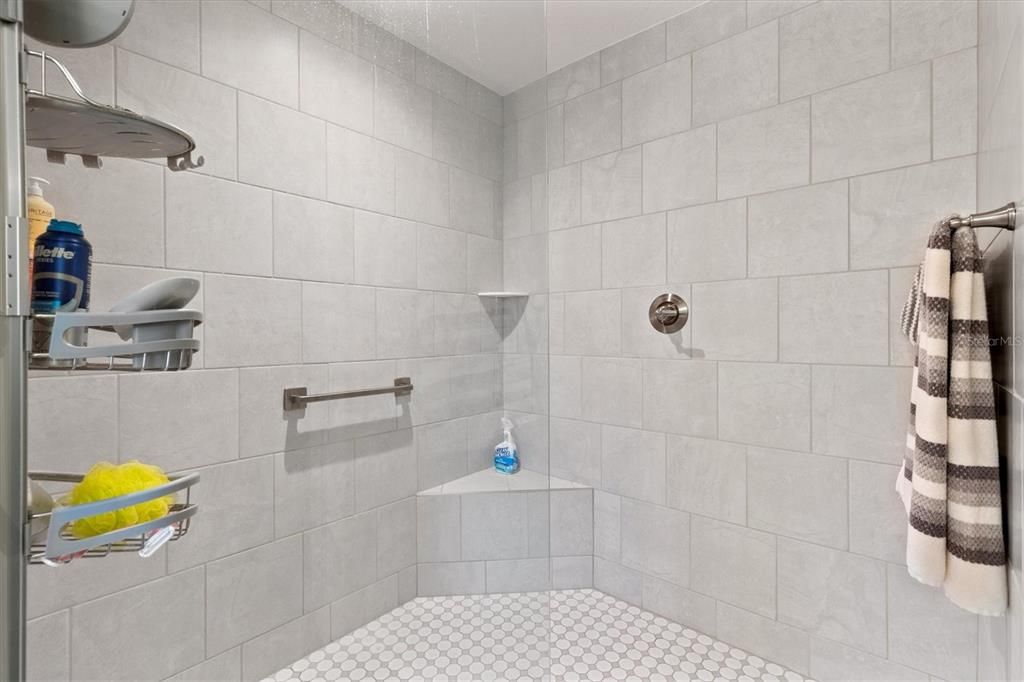 For Sale: $499,000 (4 beds, 2 baths, 2012 Square Feet)