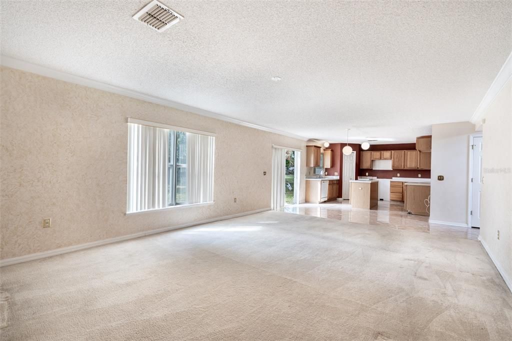 For Sale: $469,000 (4 beds, 2 baths, 2508 Square Feet)