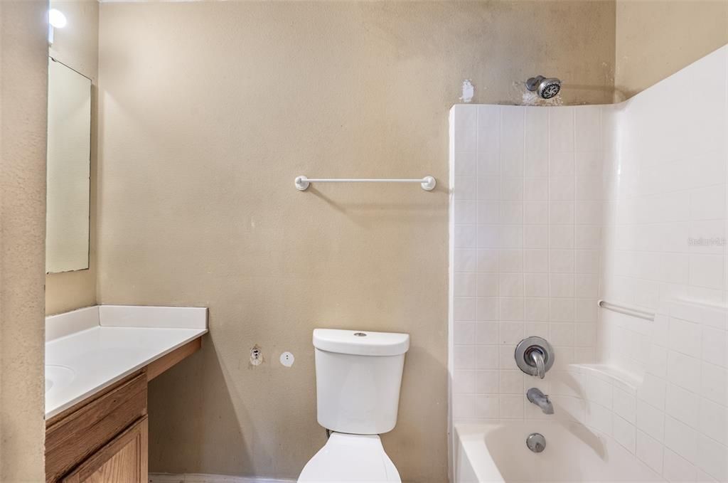 For Sale: $469,000 (4 beds, 2 baths, 2508 Square Feet)