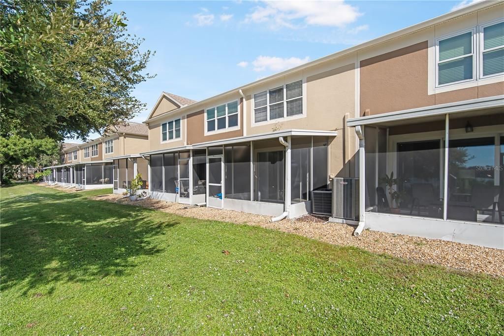 合同活跃: $2,300 (3 贝兹, 2 浴室, 1625 平方英尺)