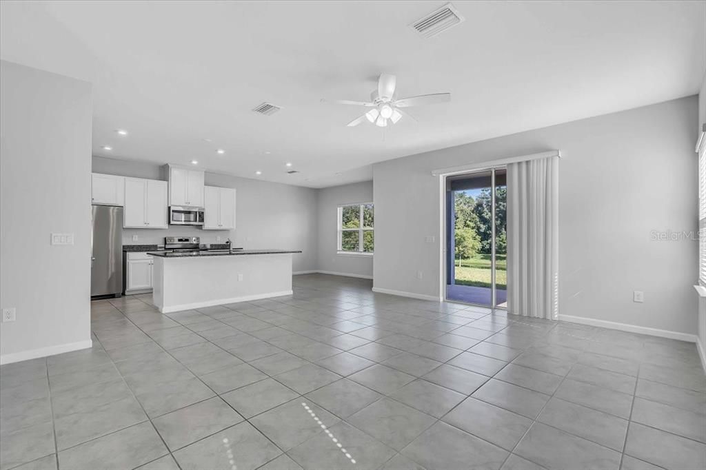 For Rent: $3,200 (4 beds, 2 baths, 2048 Square Feet)