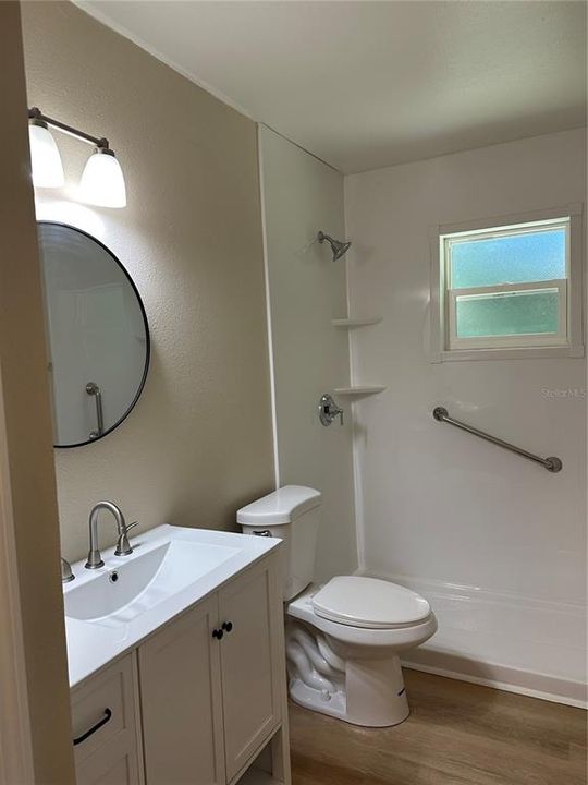 出租: $1,800 (3 贝兹, 1 浴室, 1156 平方英尺)