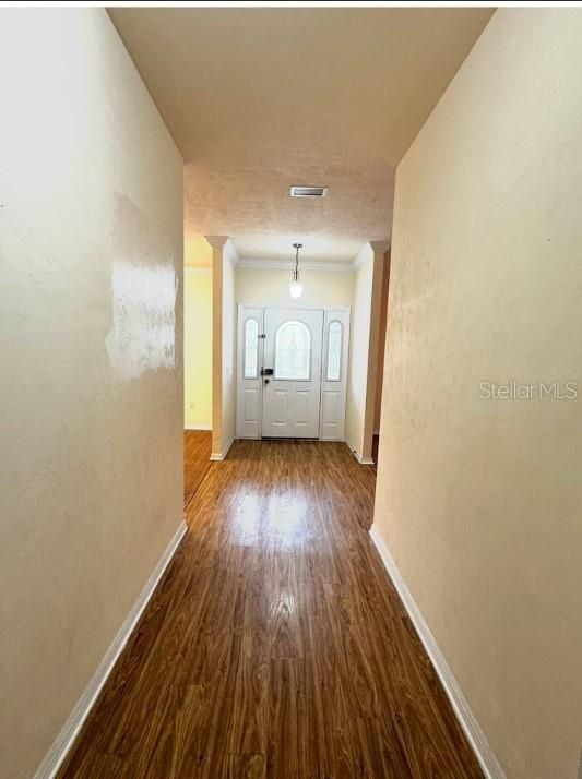 For Rent: $2,595 (4 beds, 2 baths, 2369 Square Feet)