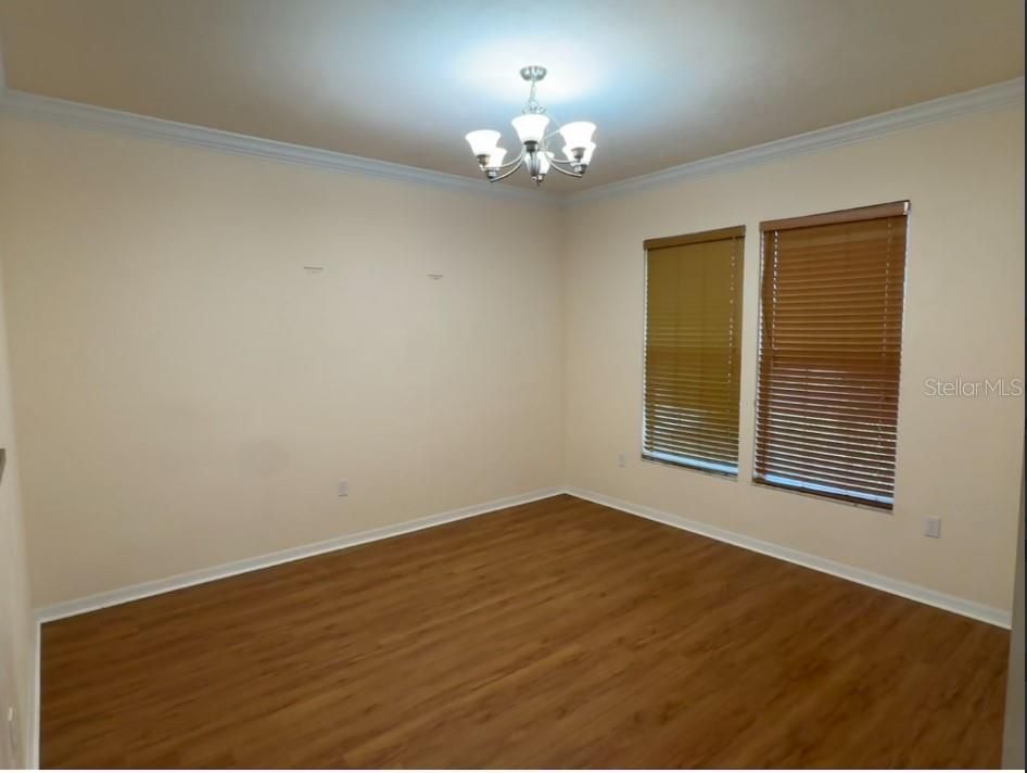 For Rent: $2,595 (4 beds, 2 baths, 2369 Square Feet)