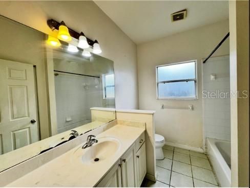 For Rent: $2,595 (4 beds, 2 baths, 2369 Square Feet)