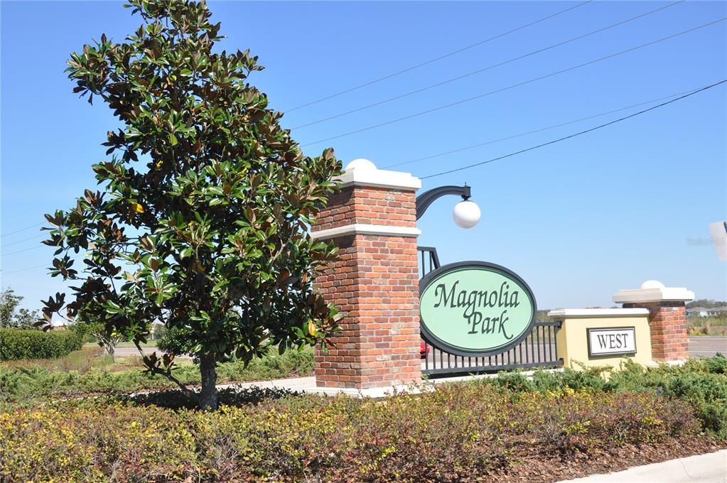 Active With Contract: $1,900 (2 beds, 2 baths, 1496 Square Feet)