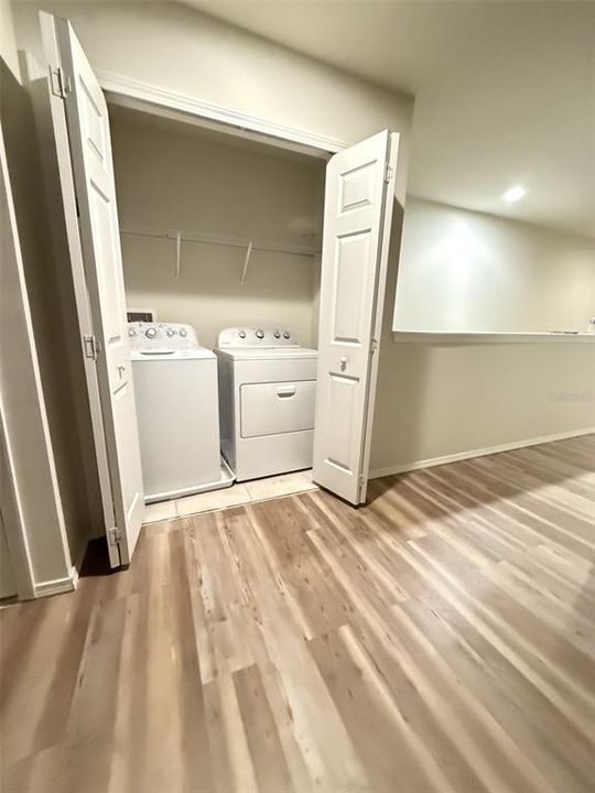 Active With Contract: $1,900 (2 beds, 2 baths, 1496 Square Feet)