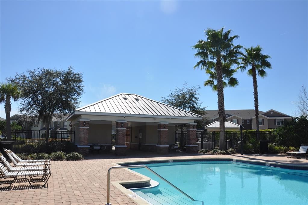 Active With Contract: $1,900 (2 beds, 2 baths, 1496 Square Feet)