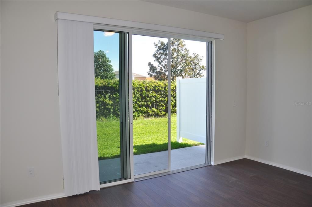 Active With Contract: $1,900 (2 beds, 2 baths, 1496 Square Feet)