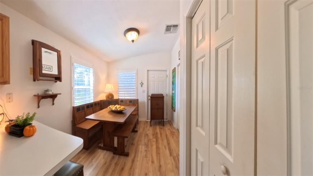 待售: $415,500 (3 贝兹, 2 浴室, 1456 平方英尺)