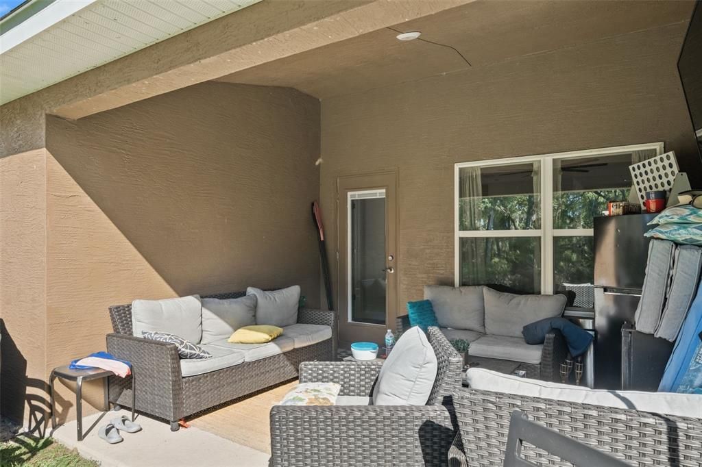 待售: $310,000 (4 贝兹, 2 浴室, 1826 平方英尺)