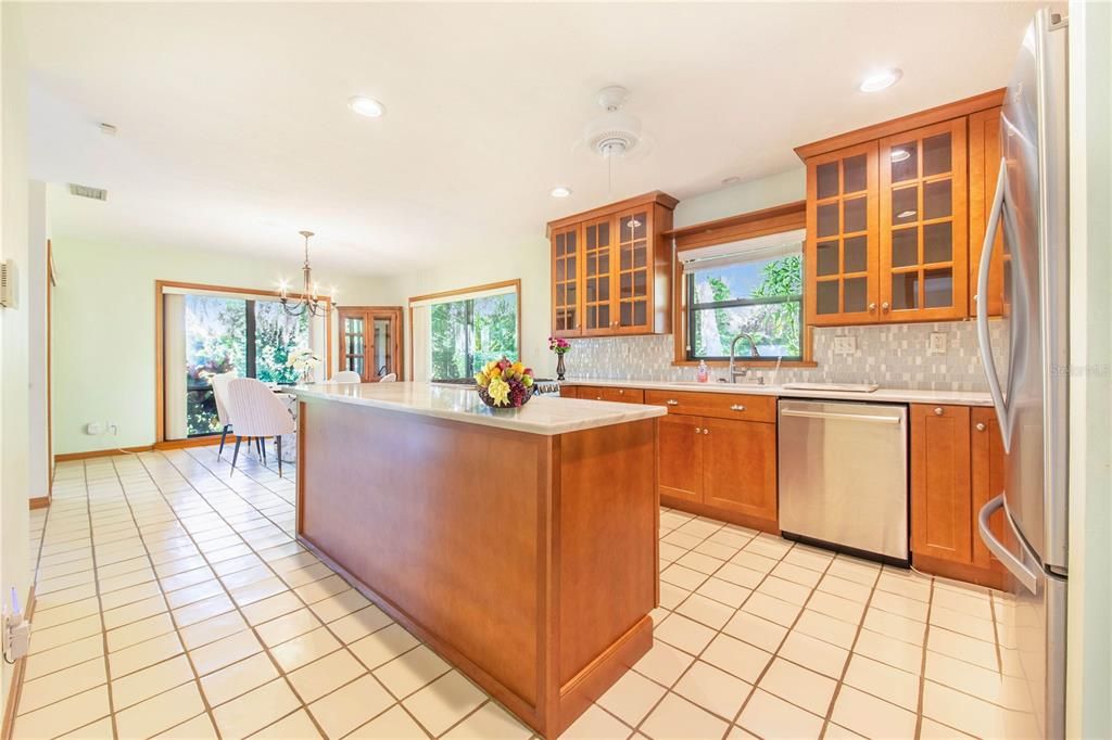 Active With Contract: $279,000 (2 beds, 2 baths, 1793 Square Feet)