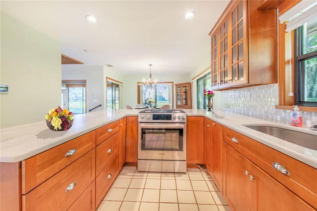 Active With Contract: $279,000 (2 beds, 2 baths, 1793 Square Feet)