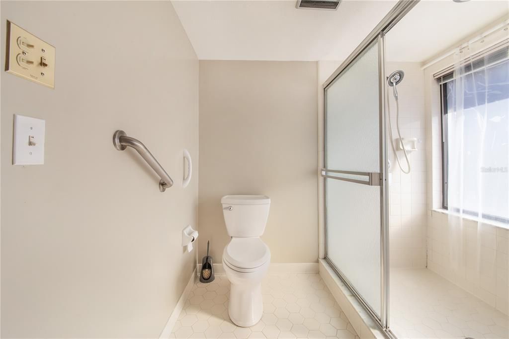 Active With Contract: $279,000 (2 beds, 2 baths, 1793 Square Feet)