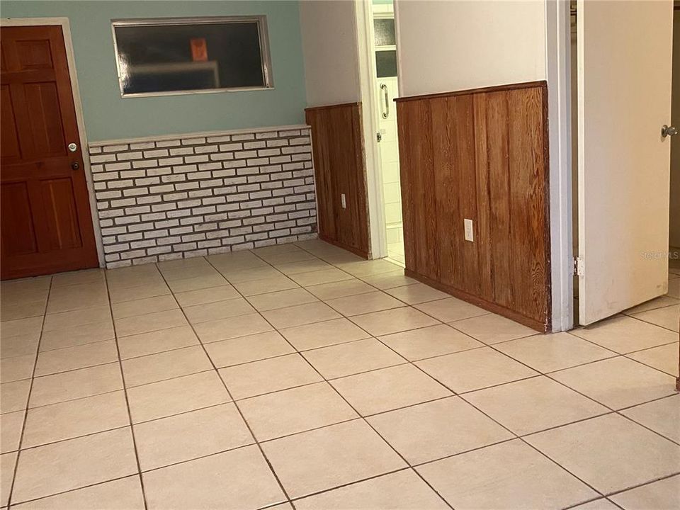 待售: $659,000 (5 贝兹, 3 浴室, 2701 平方英尺)