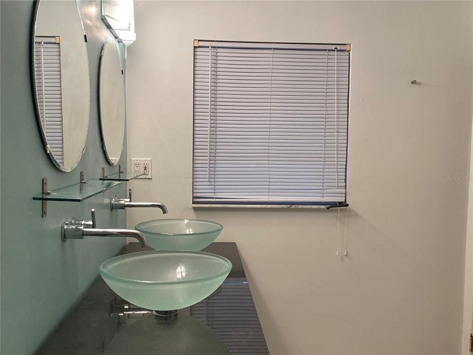 待售: $659,000 (5 贝兹, 3 浴室, 2701 平方英尺)