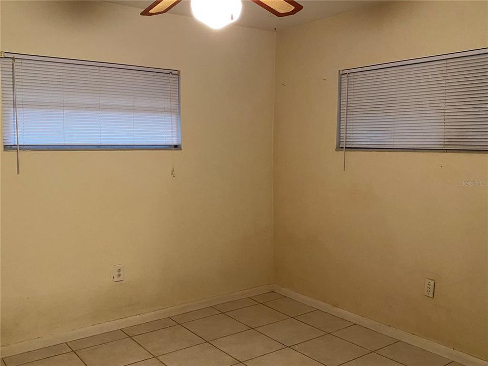 待售: $659,000 (5 贝兹, 3 浴室, 2701 平方英尺)