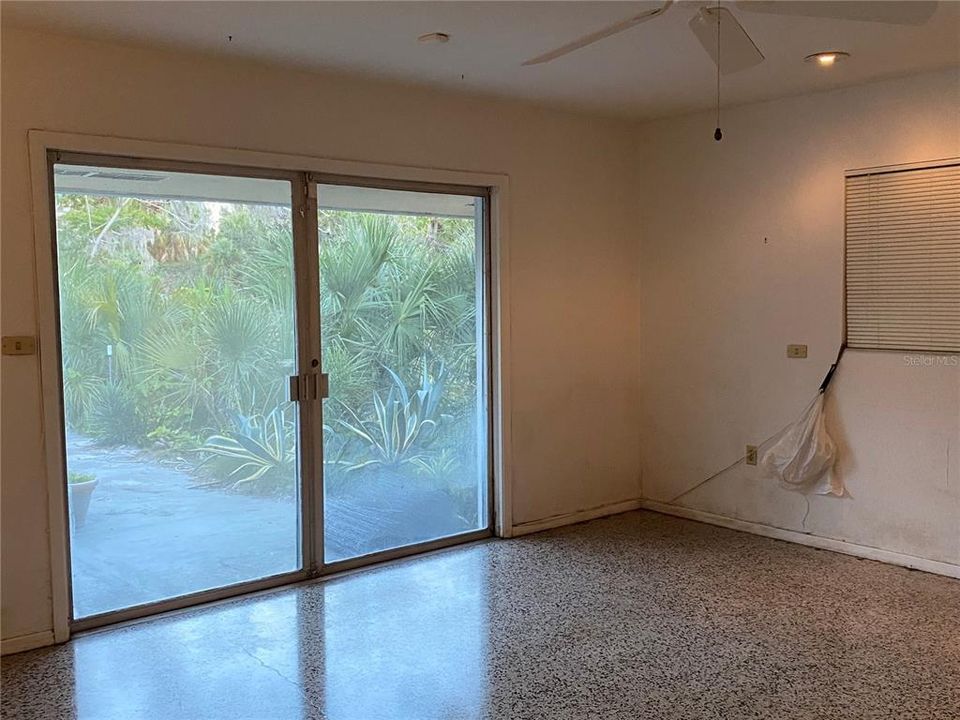 待售: $659,000 (5 贝兹, 3 浴室, 2701 平方英尺)