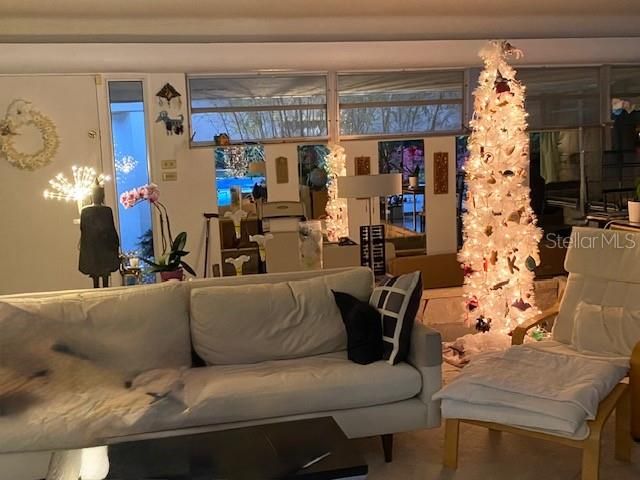 待售: $659,000 (5 贝兹, 3 浴室, 2701 平方英尺)