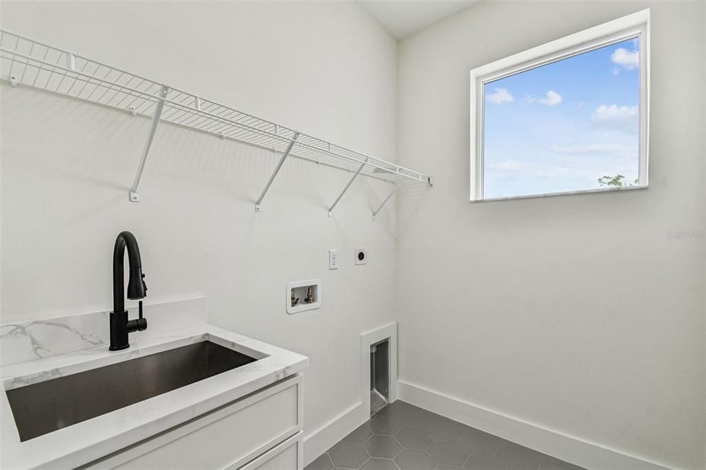 For Sale: $849,900 (4 beds, 3 baths, 2195 Square Feet)