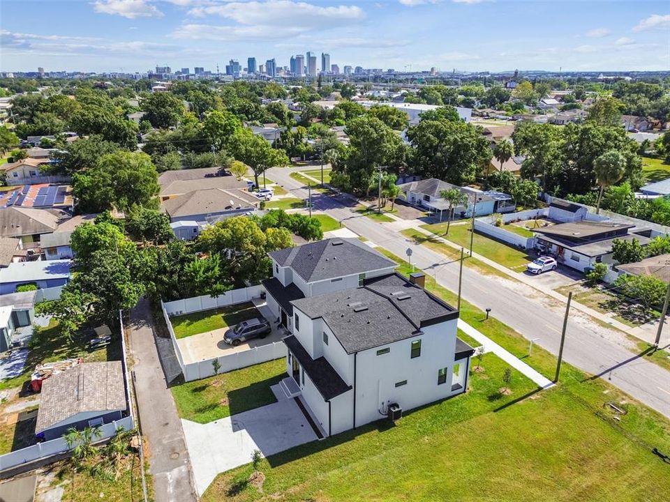 For Sale: $849,900 (4 beds, 3 baths, 2195 Square Feet)