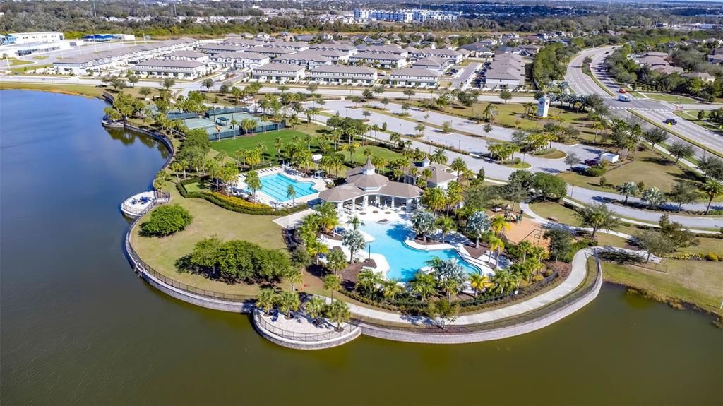 Под контрактом: $399,000 (6 спален, 3 ванн, 2614 Квадратных фут)