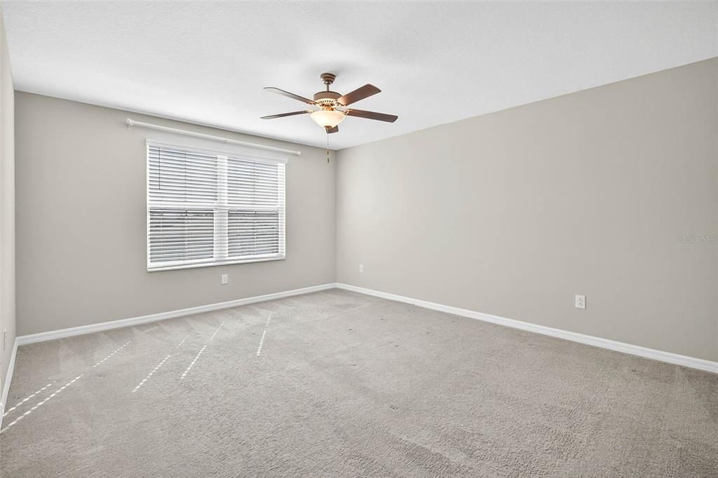 Под контрактом: $399,000 (6 спален, 3 ванн, 2614 Квадратных фут)