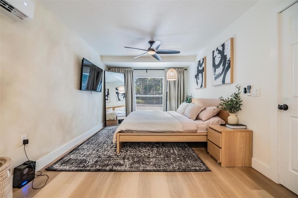 Active With Contract: $498,000 (3 beds, 2 baths, 1291 Square Feet)