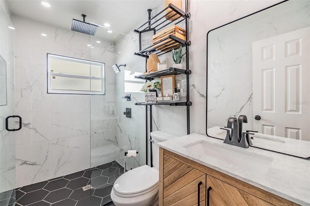 Active With Contract: $498,000 (3 beds, 2 baths, 1291 Square Feet)