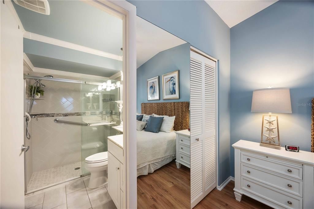 For Sale: $235,000 (2 beds, 2 baths, 1291 Square Feet)