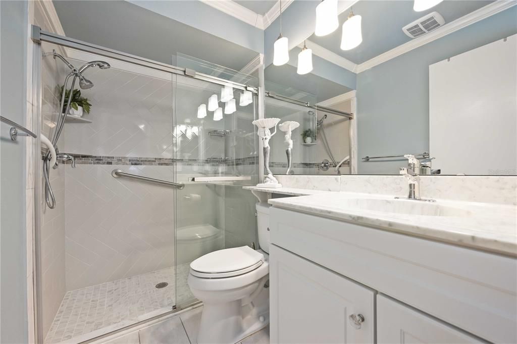 For Sale: $235,000 (2 beds, 2 baths, 1291 Square Feet)