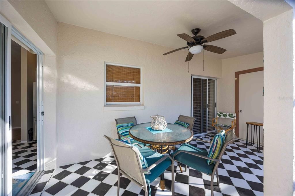 For Sale: $235,000 (2 beds, 2 baths, 1291 Square Feet)