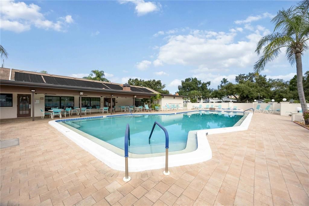 For Sale: $235,000 (2 beds, 2 baths, 1291 Square Feet)