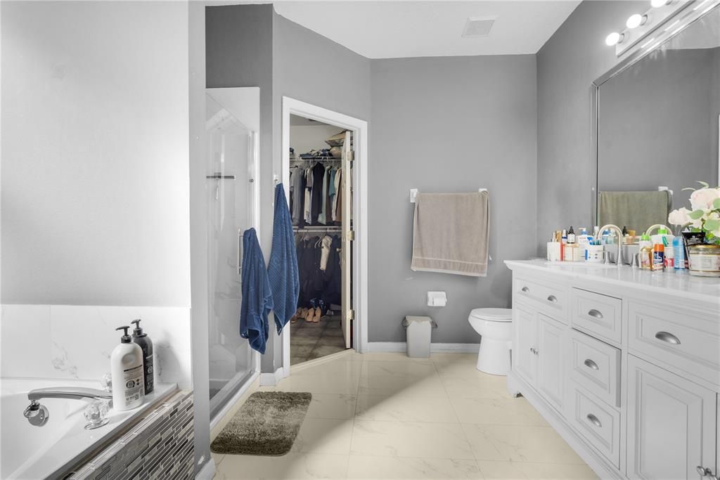 待售: $330,000 (3 贝兹, 2 浴室, 1344 平方英尺)