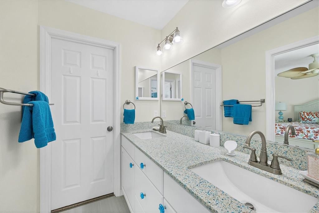 待售: $2,995,000 (3 贝兹, 2 浴室, 2260 平方英尺)