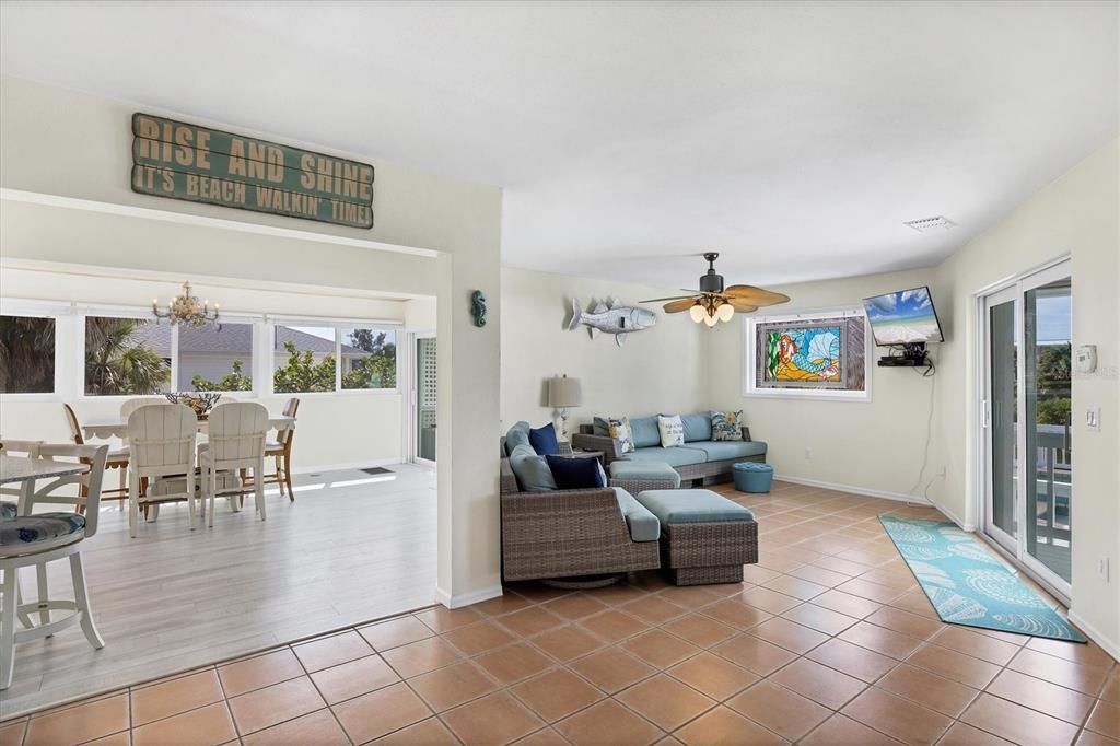 待售: $2,995,000 (3 贝兹, 2 浴室, 2260 平方英尺)