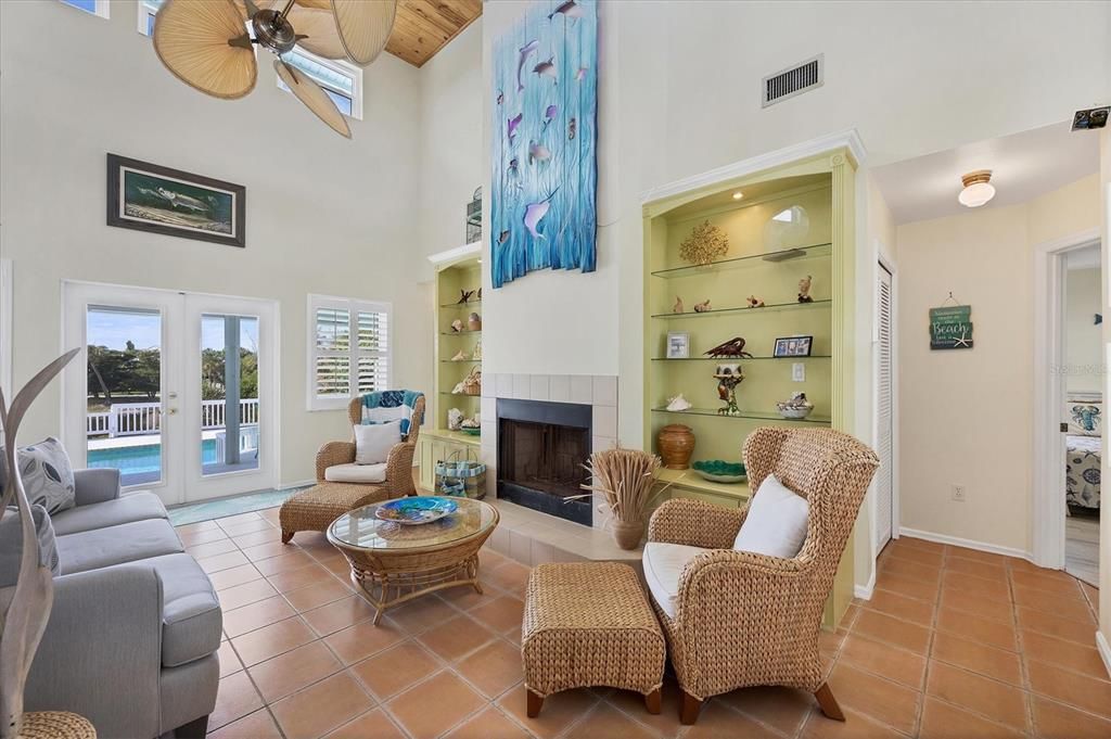 待售: $2,995,000 (3 贝兹, 2 浴室, 2260 平方英尺)