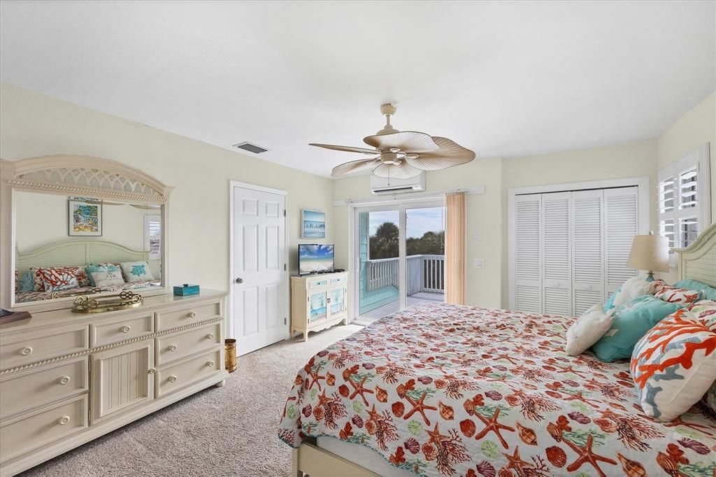 待售: $2,995,000 (3 贝兹, 2 浴室, 2260 平方英尺)