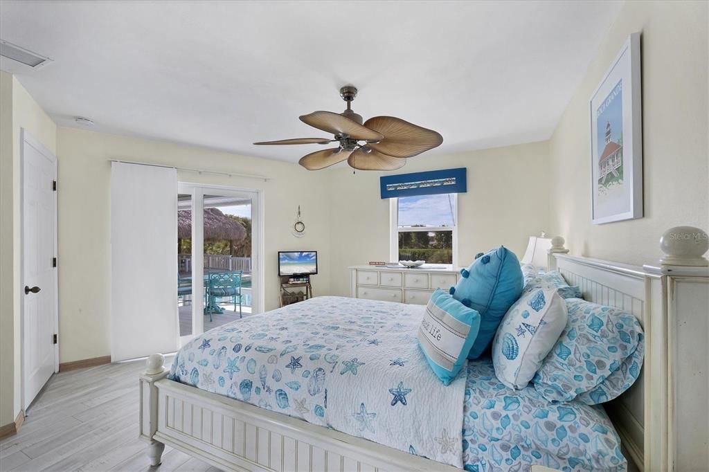 待售: $2,995,000 (3 贝兹, 2 浴室, 2260 平方英尺)