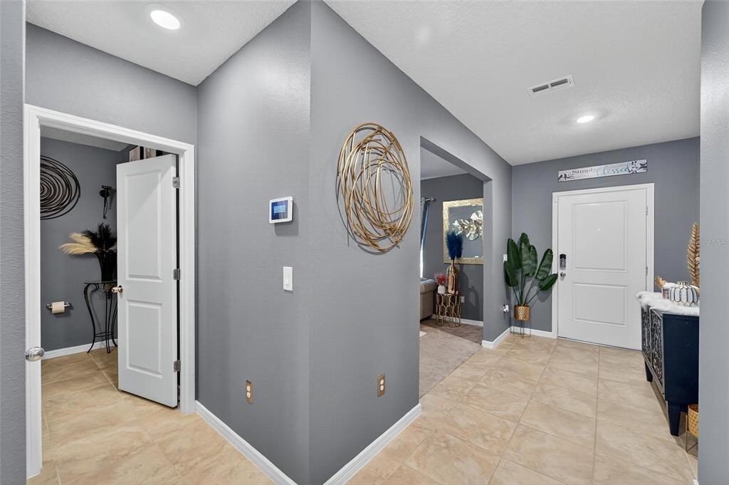 For Sale: $400,000 (4 beds, 2 baths, 2890 Square Feet)