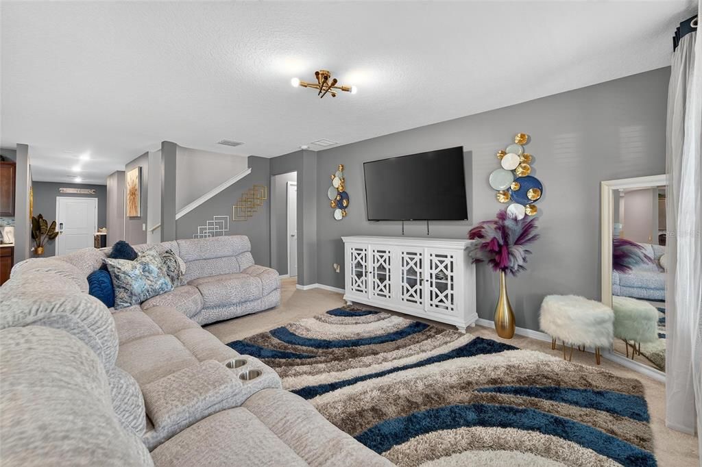 For Sale: $400,000 (4 beds, 2 baths, 2890 Square Feet)