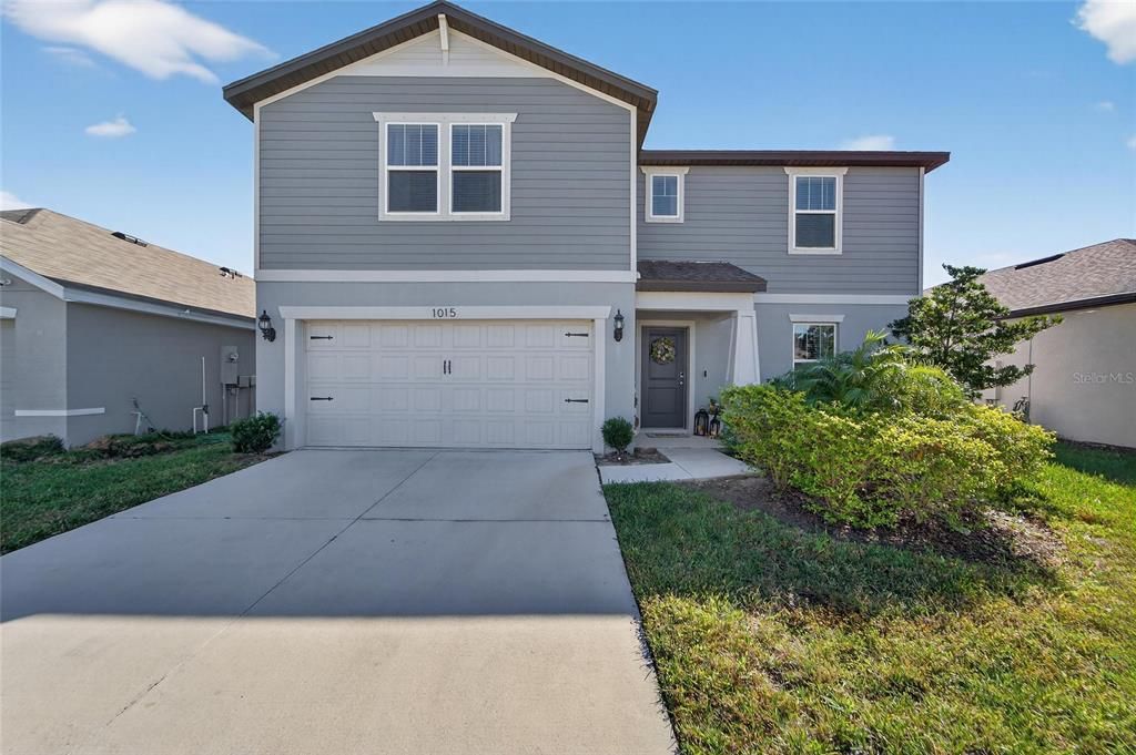 For Sale: $400,000 (4 beds, 2 baths, 2890 Square Feet)